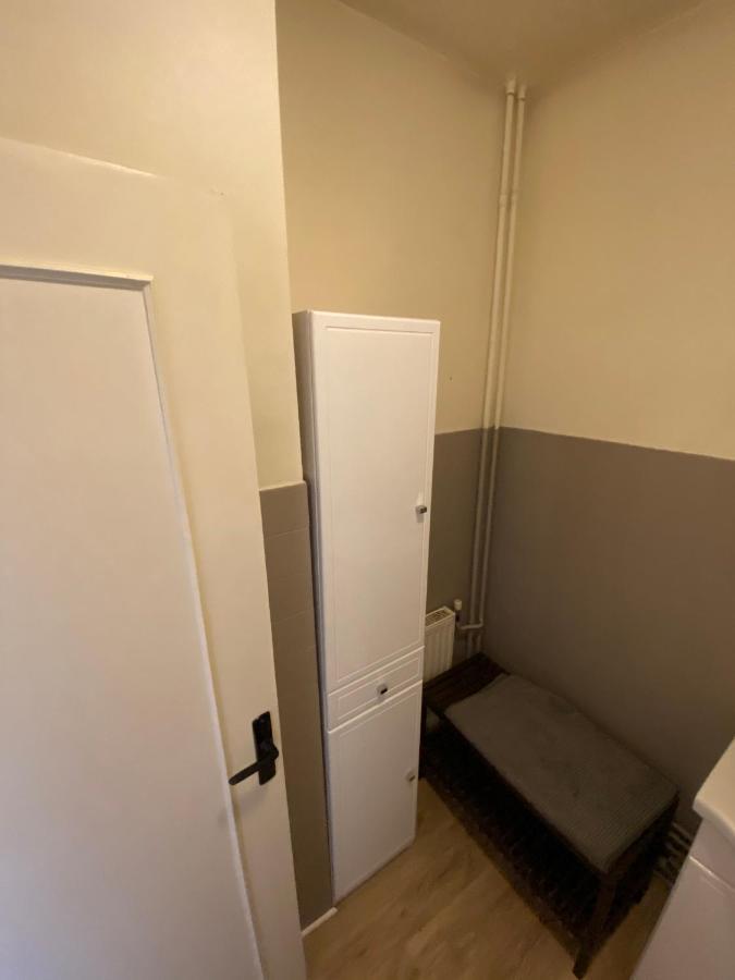 Chambre calme  Le Mans Esterno foto