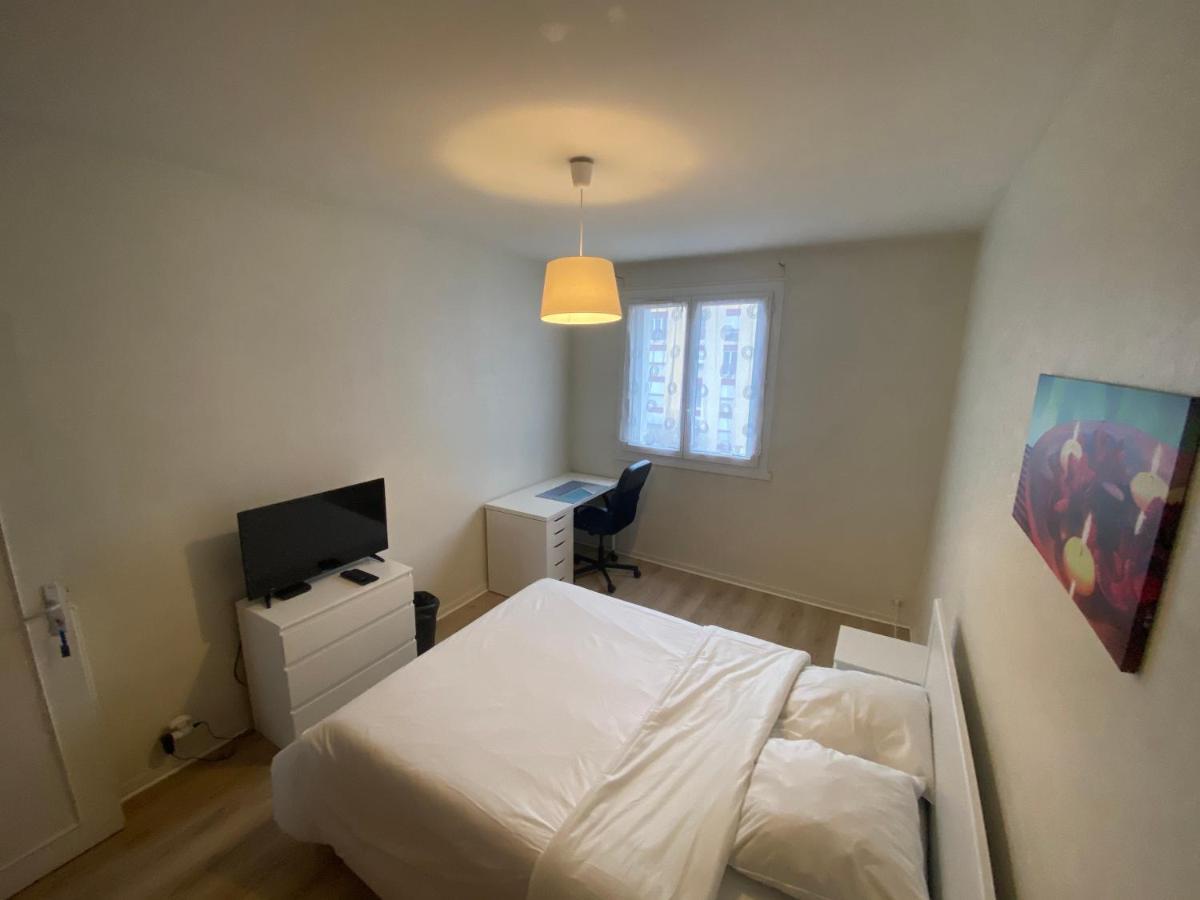 Chambre calme  Le Mans Esterno foto